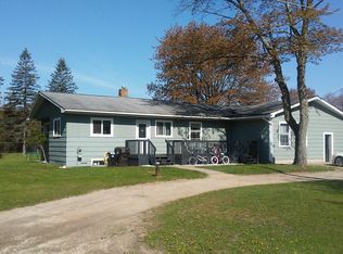 7013 M Rd, Escanaba, MI 49829