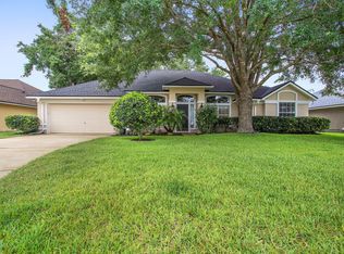 385 Maplewood Dr, Saint Johns, FL 32259