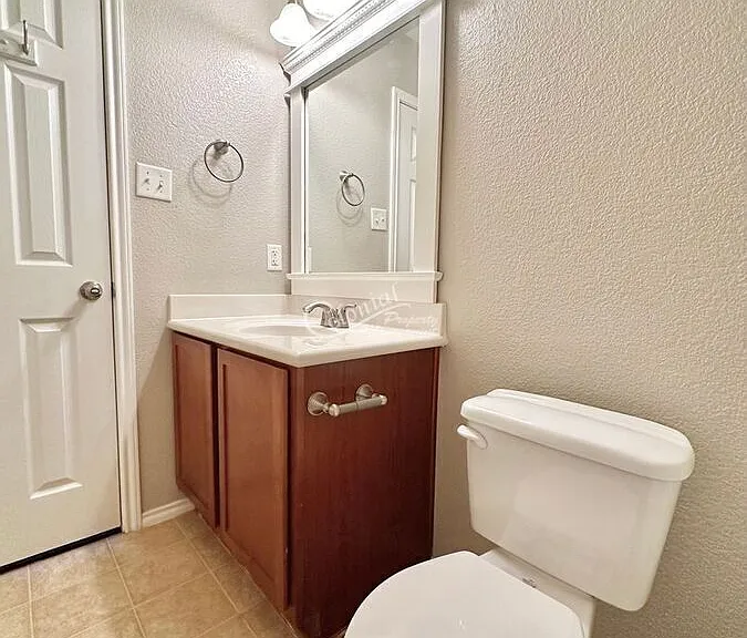 2315 Windy Cir — Photo 14