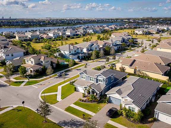 4th image of 19199 Rolling Acres Road