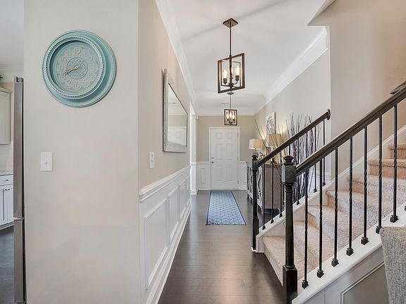 5th image of 510 Bellgreen Ave