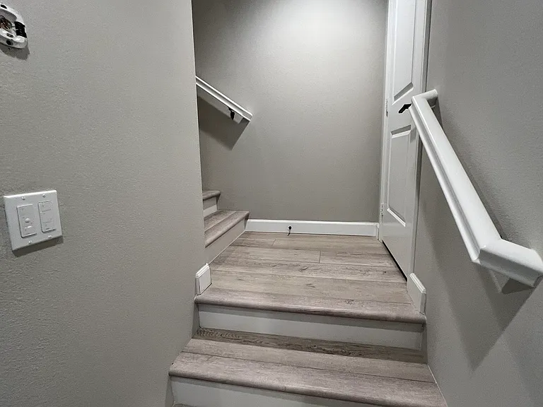 907 Slate St — Photo 22