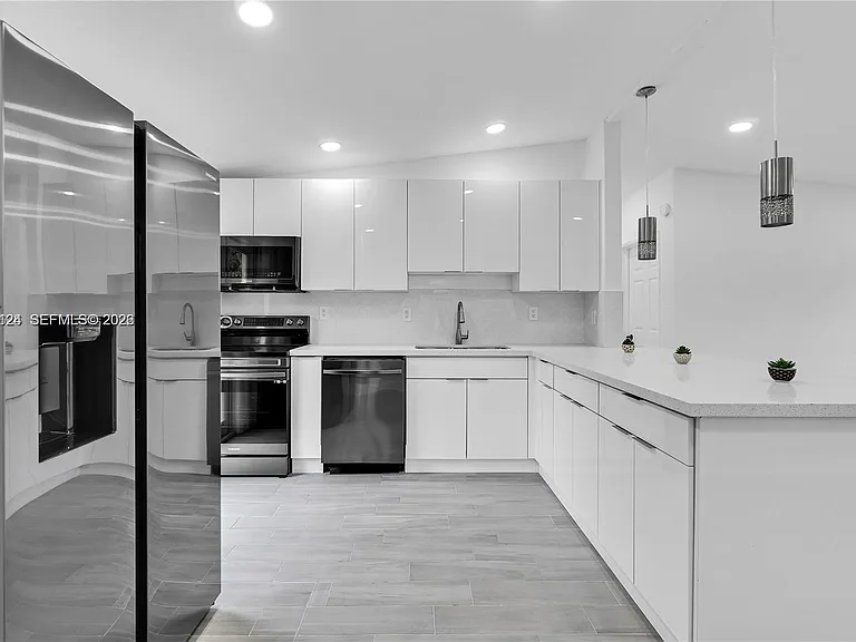 1175 NW 133rd St — Photo 7