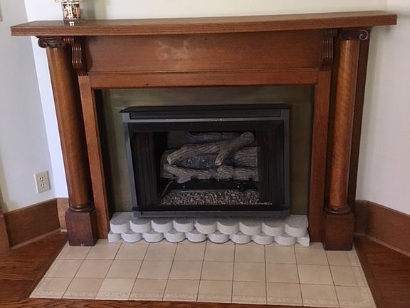 Living Room gas fireplace