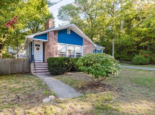 16 Norwich St, Dedham, MA 02026