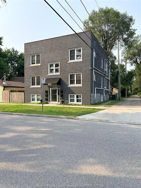 1 bed, $1,200 — Photo 2