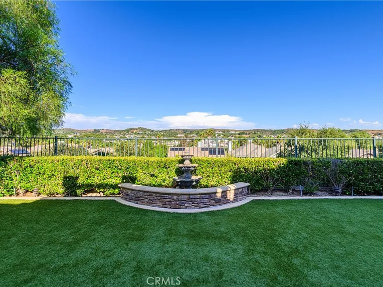 16 Pegasus Dr — Photo 30