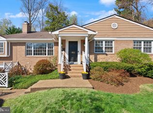 3012 Russell Rd, Alexandria, VA