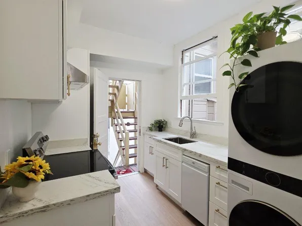 2747-2749 Clement St #2, San Francisco, CA 94121