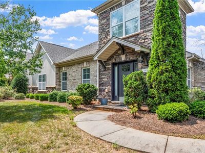402 Castellum Sq, Winston Salem, NC, 27127