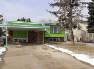 2422 E 16th St N, Lethbridge, AB T1H4P4