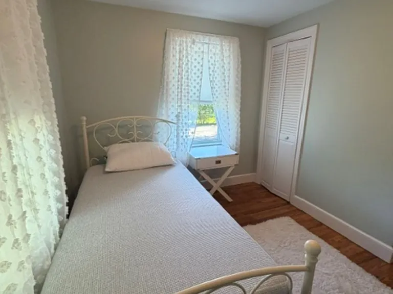 4 Edgeware St — Photo 9