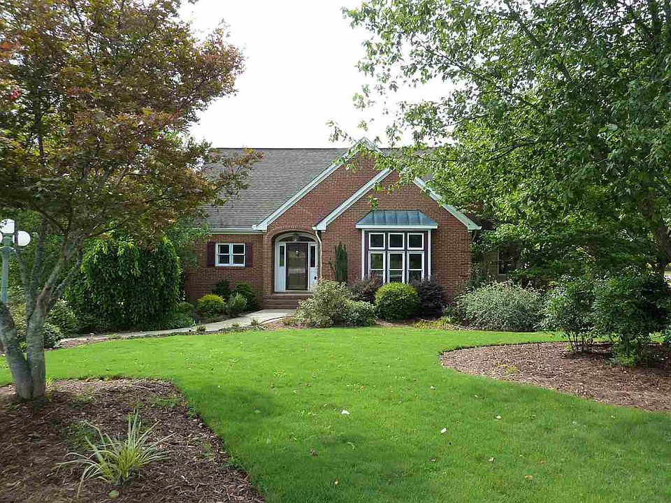 1st image of 400 Royal Burgess Dr