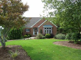 400 Royal Burgess Dr, Campobello, SC 29322