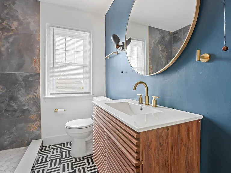 648 S Hague Ave — Photo 12