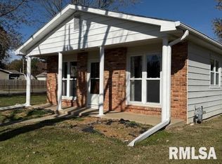 1106 Airport Rd, Mount Vernon, IL 62864