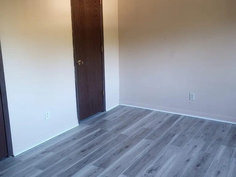 6064 Donna Jay Dr #9 — Photo 7