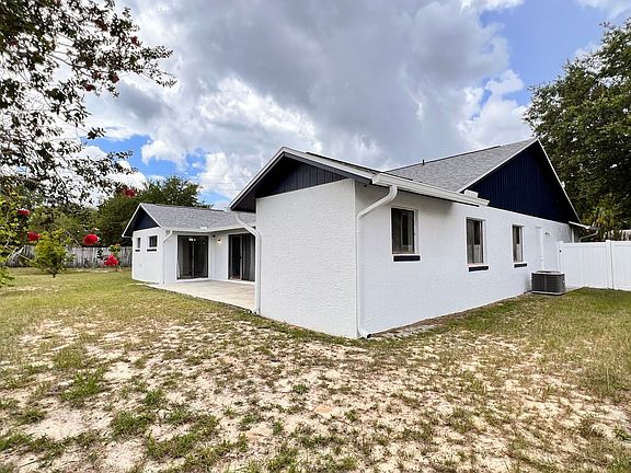 4th image of 1431 Sackett Cir