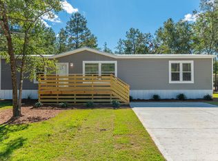 635 W Violet Ln, Defuniak Springs, FL 32433