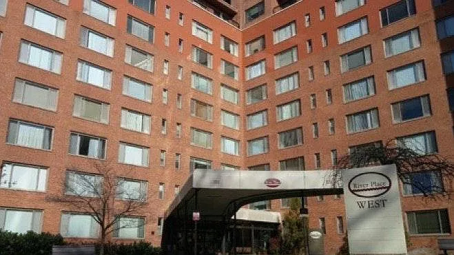 1111 Arlington Blvd #425 — Photo 7