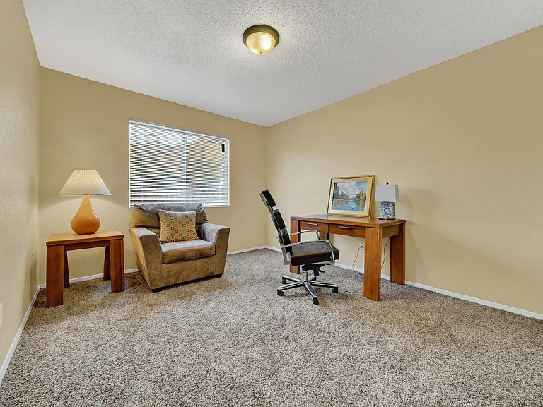 Vista Ventana Apartments — Photo 23