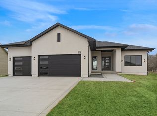55 NW Crabtree Ln, Waukee, IA 50263