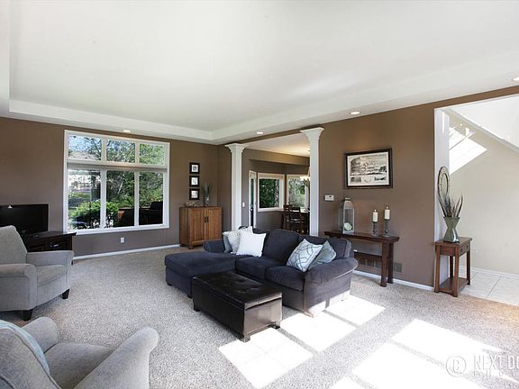 4th image of 1111 Thornwyk Dr NW