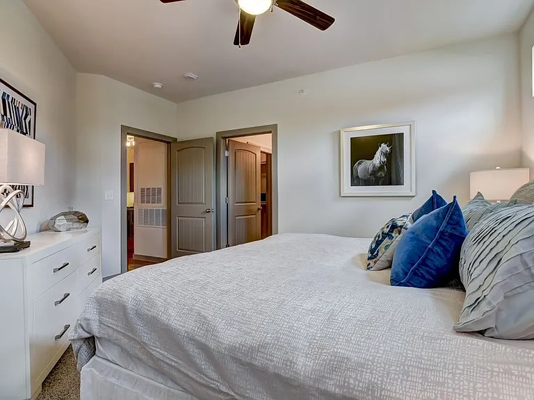 Azure City Living — Photo 4