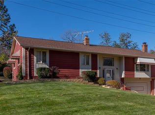 5824 Royal Dr, Willoughby, OH 44094