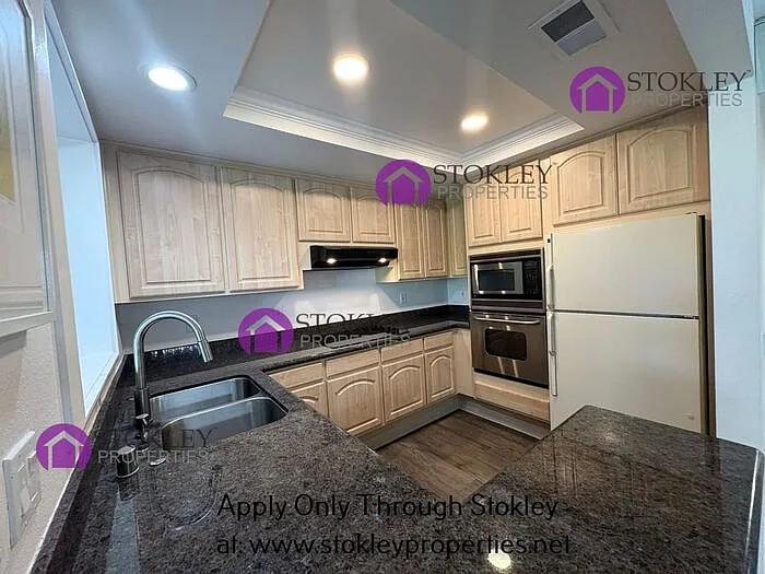 3 bed, 2.5 bath, 1783 sqft, $3,000 — Photo 4