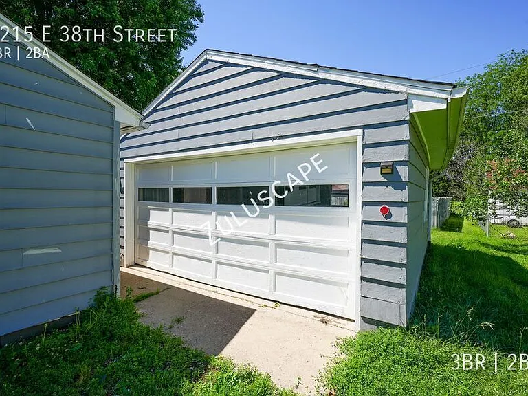 1215 E 38th St — Photo 24