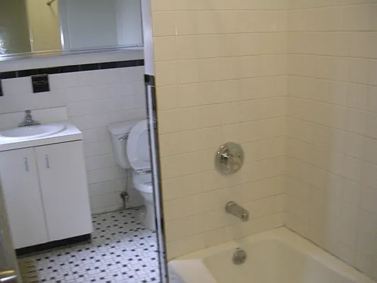 Rented by RV Realty | media 10