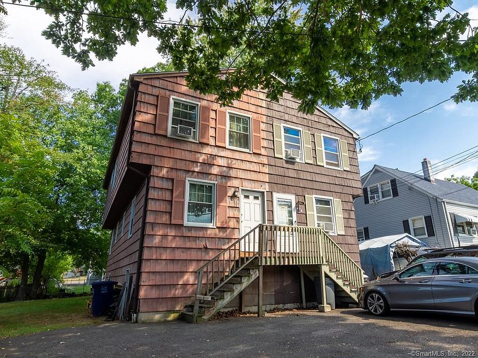 2nd image of 276 Saunders Ave