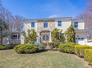 10 Kitchell Pl, Whippany, NJ 07981