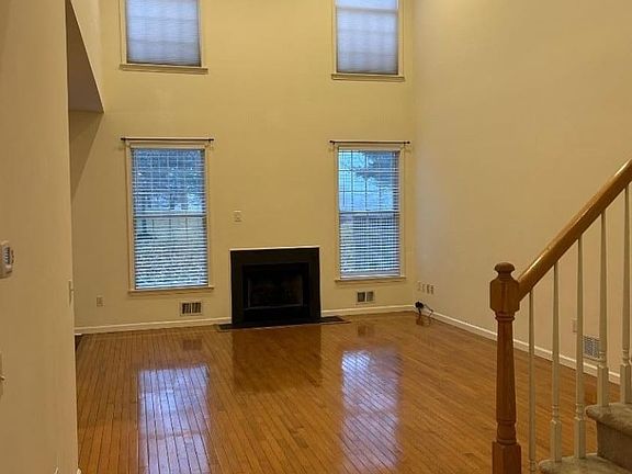 2nd image of 75 La Costa Dr