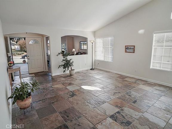 5th image of 23002 Magnolia Glen Dr