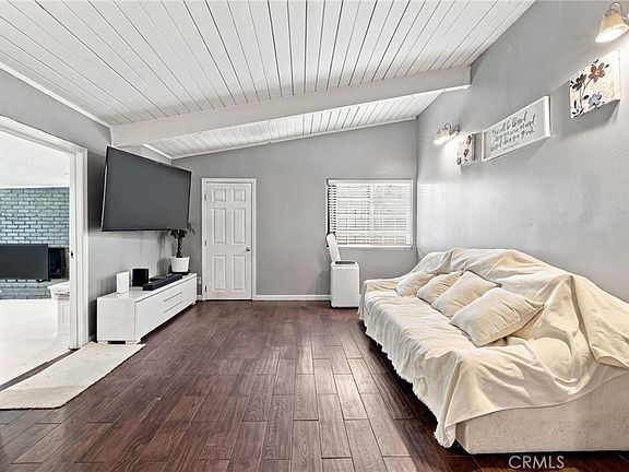 3rd image of 11863 Phillippi Ave