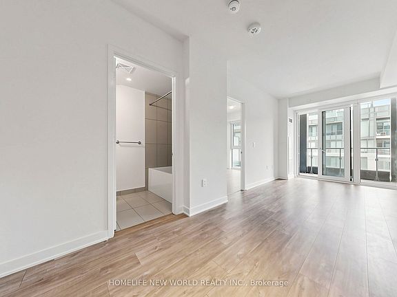 5th image of 135 Lower Sherbourne St #1839