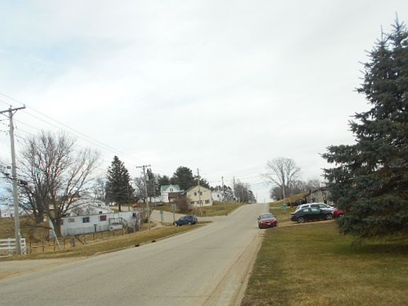 4th image of 161 N Main St