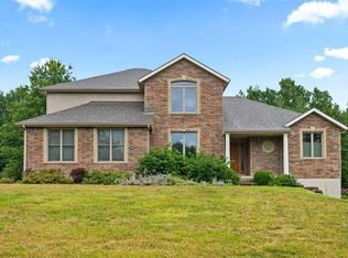 34310 E Corn Spur Rd, Lone Jack, MO 64070