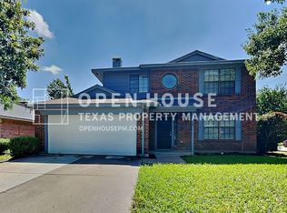 6719 Copperwood Ct, Arlington, TX 76001