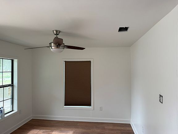 5th image of 4 Horseshoe Cir