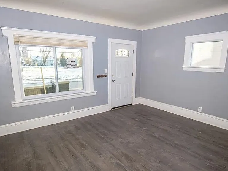 9523 Aetna Rd — Photo 6