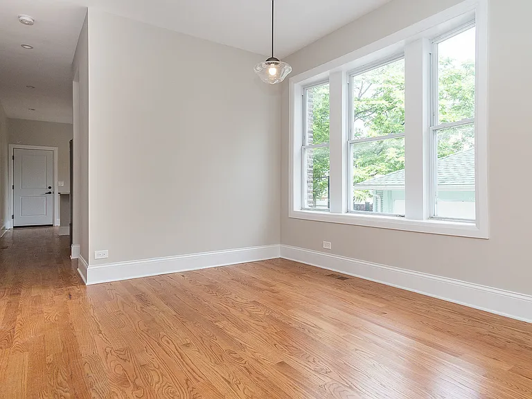 1840 N Saint Louis Ave #1 — Photo 11