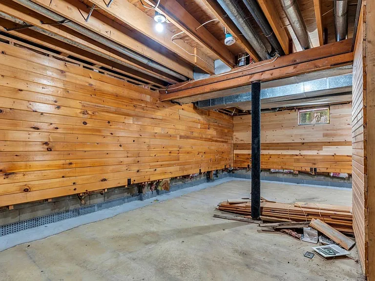 633 Eltone Rd — Photo 43
