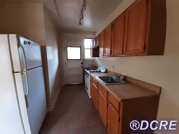 5th image of 1341 W Touhy Ave #3