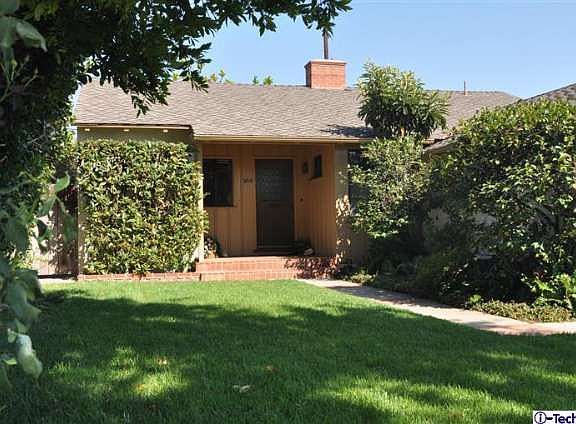 2nd image of 2616 N Parish Pl