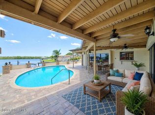 2530 Sykes Creek Dr, Merritt Island, FL 32953