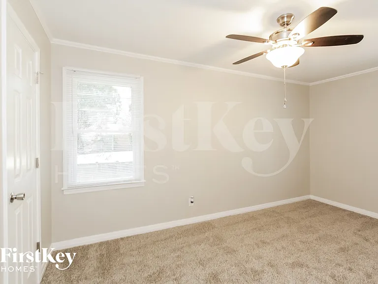 2108 Garland Ave — Photo 8