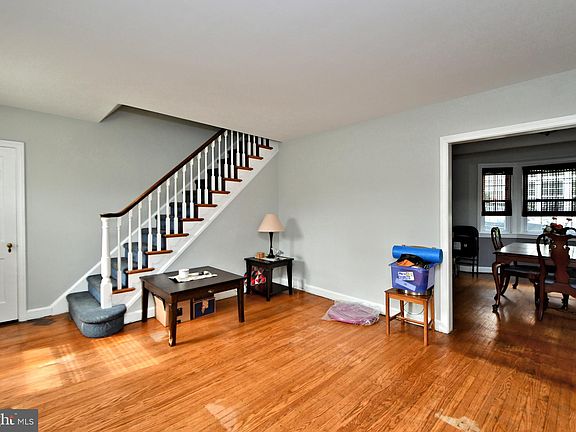 4th image of 716 Turner Ave